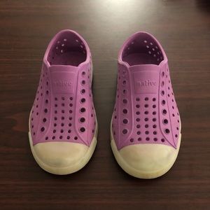 Toddler Natives, sz 8, purple